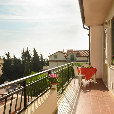 Apartment Dei Fiori - Ili02221-cyb